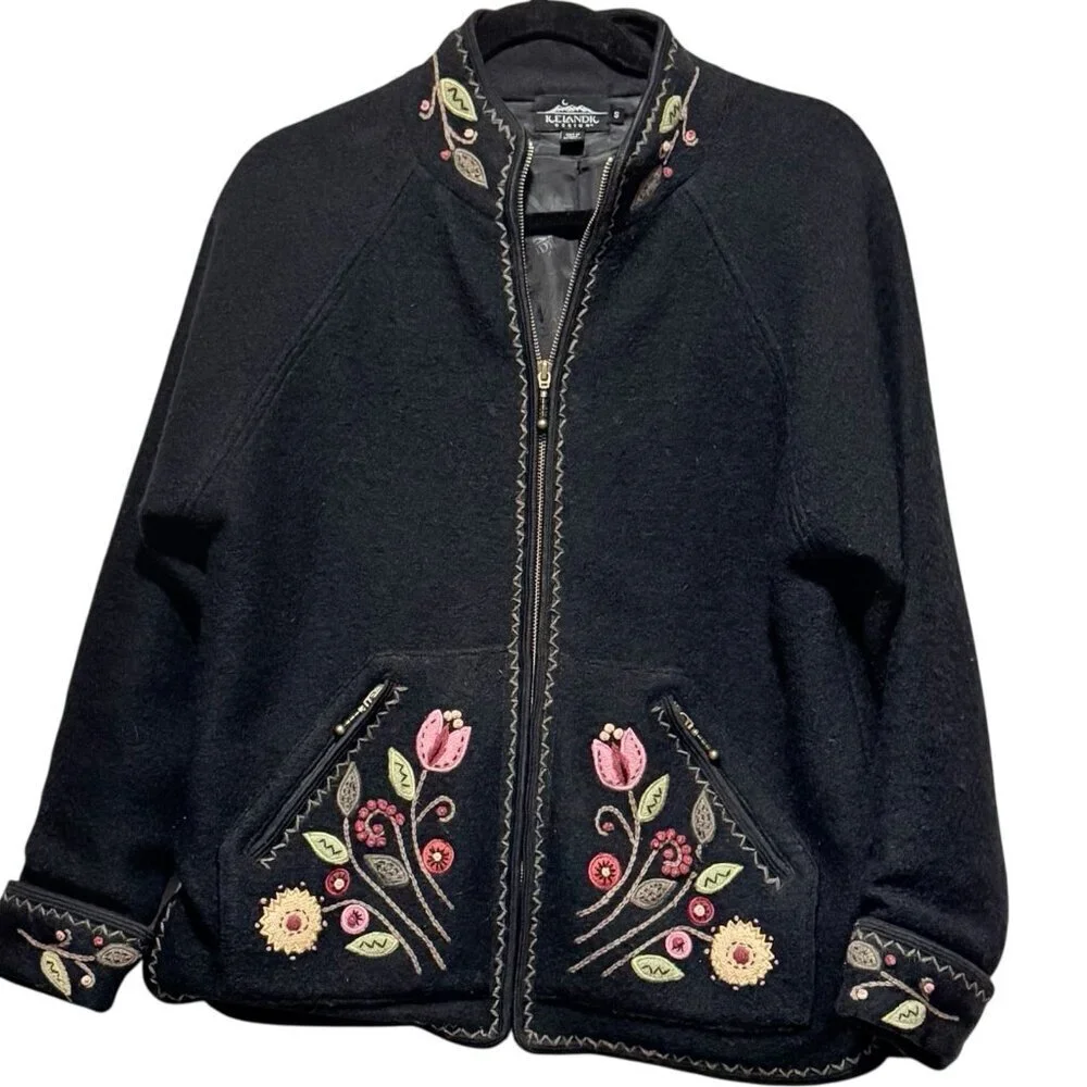 VTG Icelandic Design Nordic Boiled Wool Womens Small Embroidered Black Cardigan